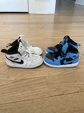 Nike Jordan Kids' High-Top Sneakers - White/Black & Blue/Black